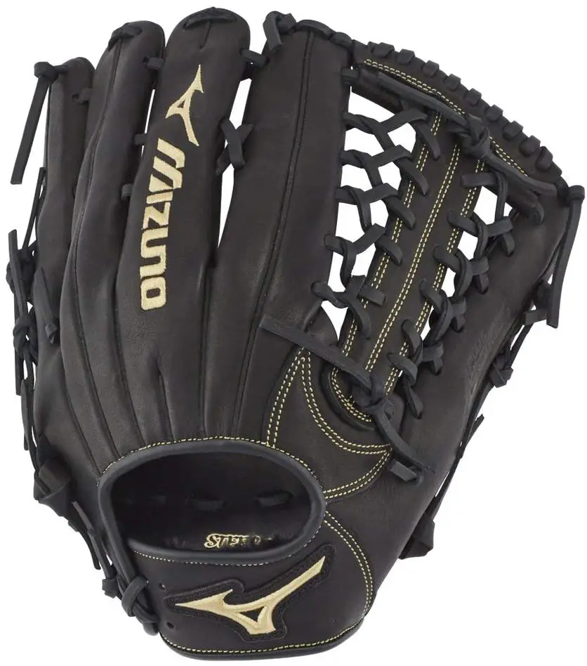 11 Best Baseball Gloves For Outfielders Reviews [Winner's Choice]