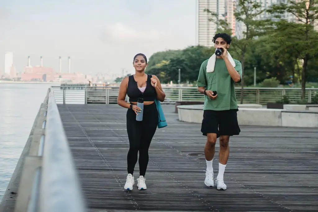 Men & Women Walking