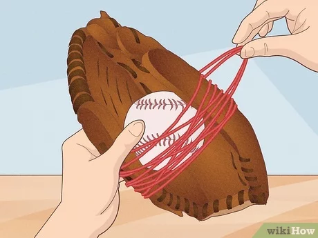 How to Break in a Baseball Glove With Rubber Bands