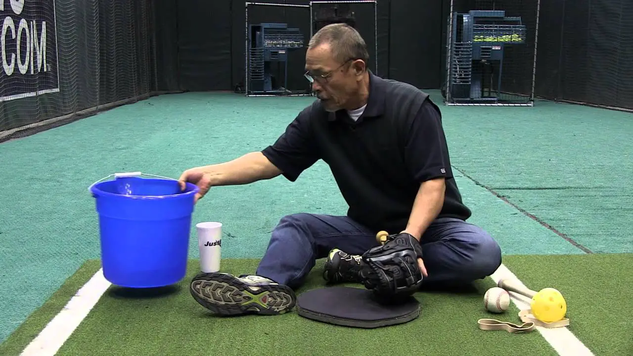 How to Break in a New Wilson A2000 Baseball Glove