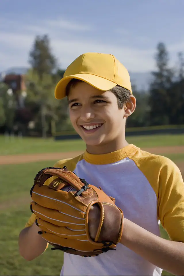 How to Measure for a Little League Baseball Glove Sportsrec