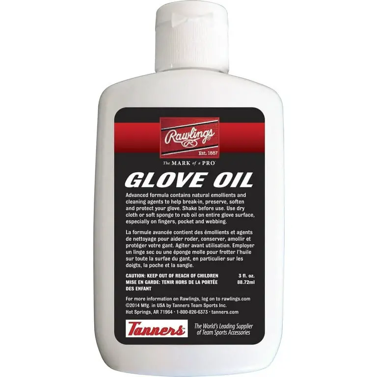 How to Oil a Rawlingd Baseball Glove With Glove Oilium